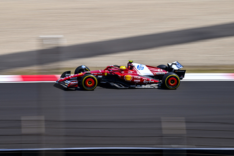 关于迈凯伦逆转法拉利,汉密尔顿点燃赛场的信息 关于迈凯伦逆转法拉利,汉密尔顿点燃赛场的信息