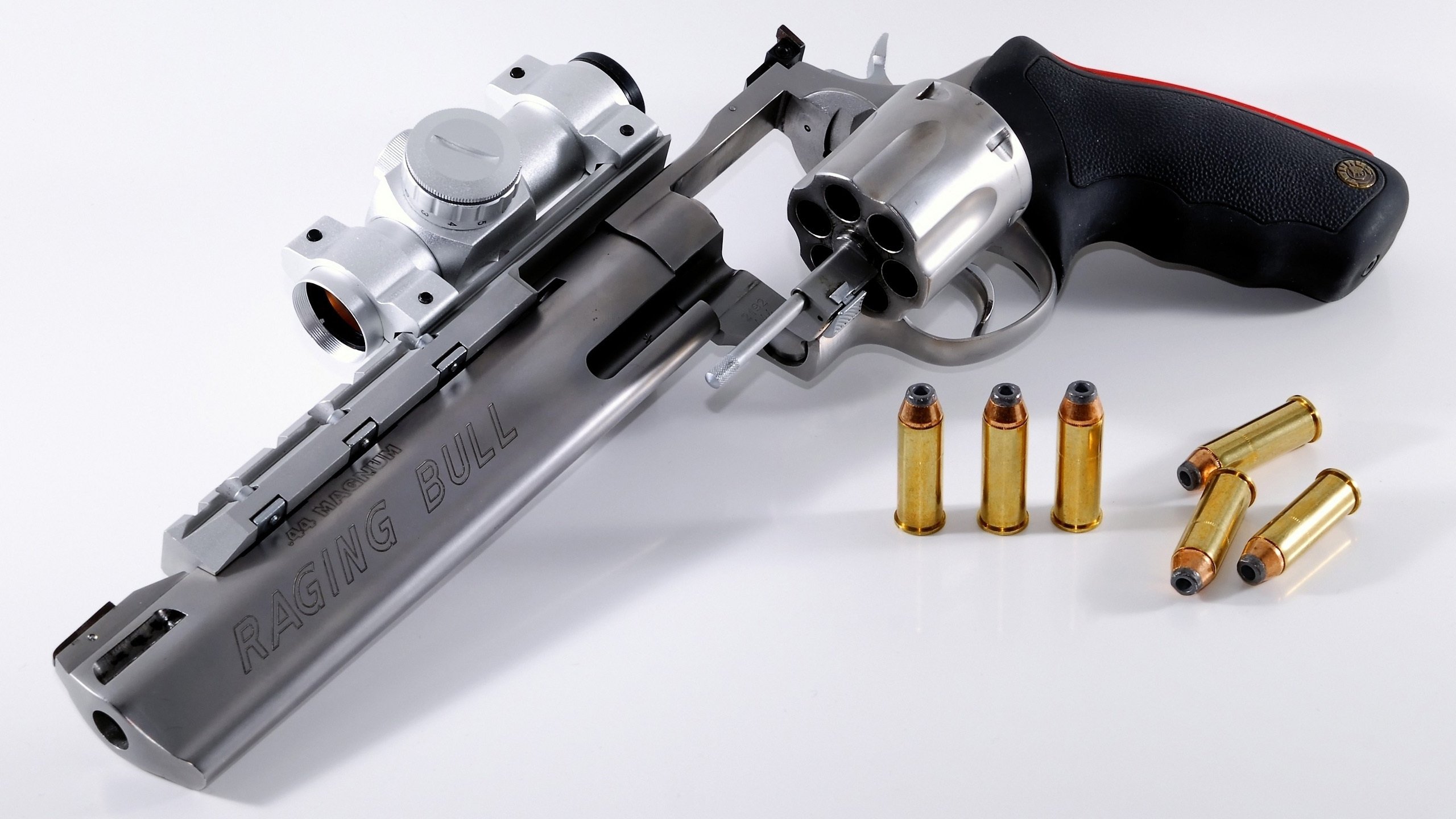 南美鏖战与欧洲爆发，同一足球之夜的两极世界