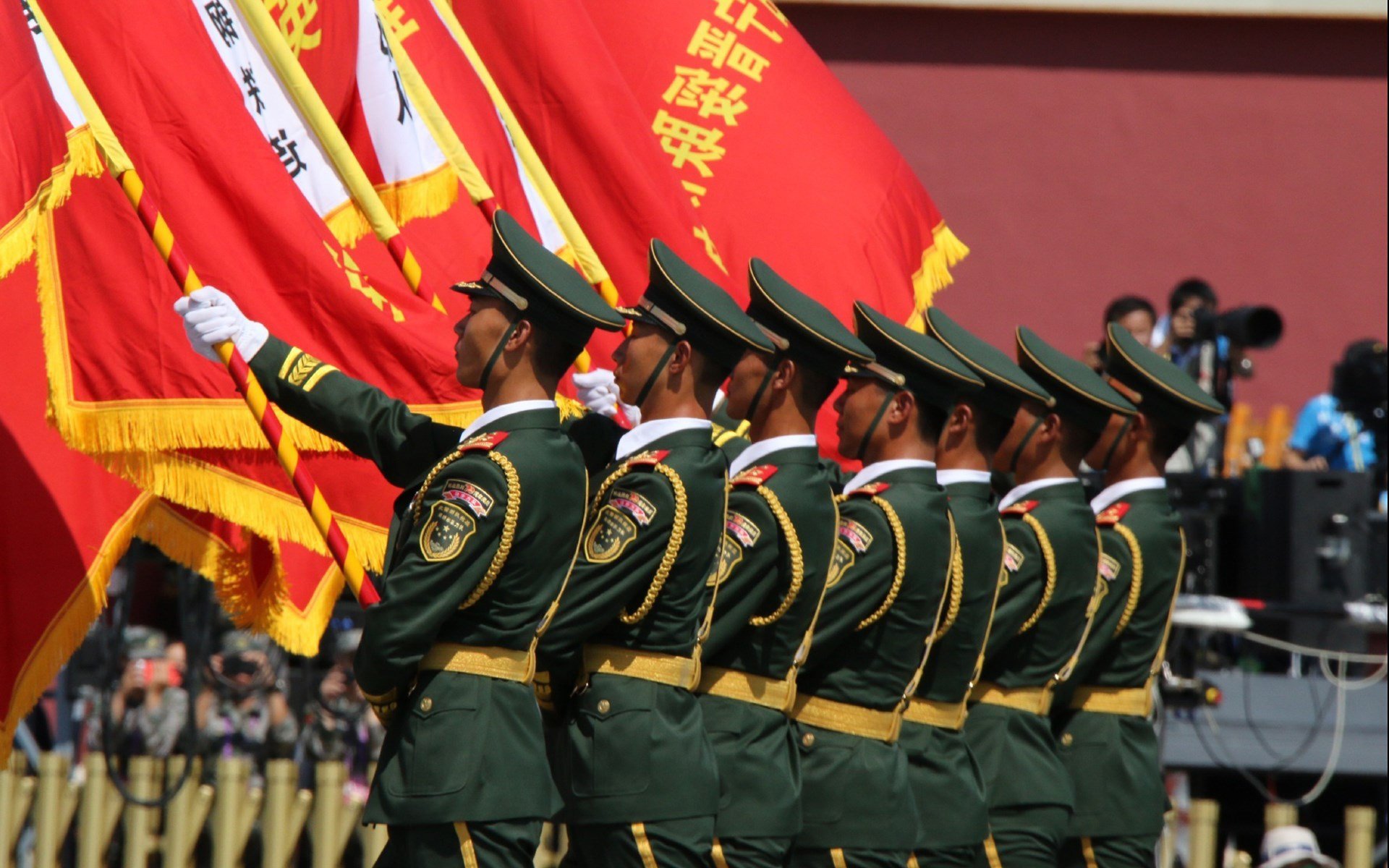 东方神秘力量？字母哥硬仗之王与吉林队单节拉开勇士的时空共振