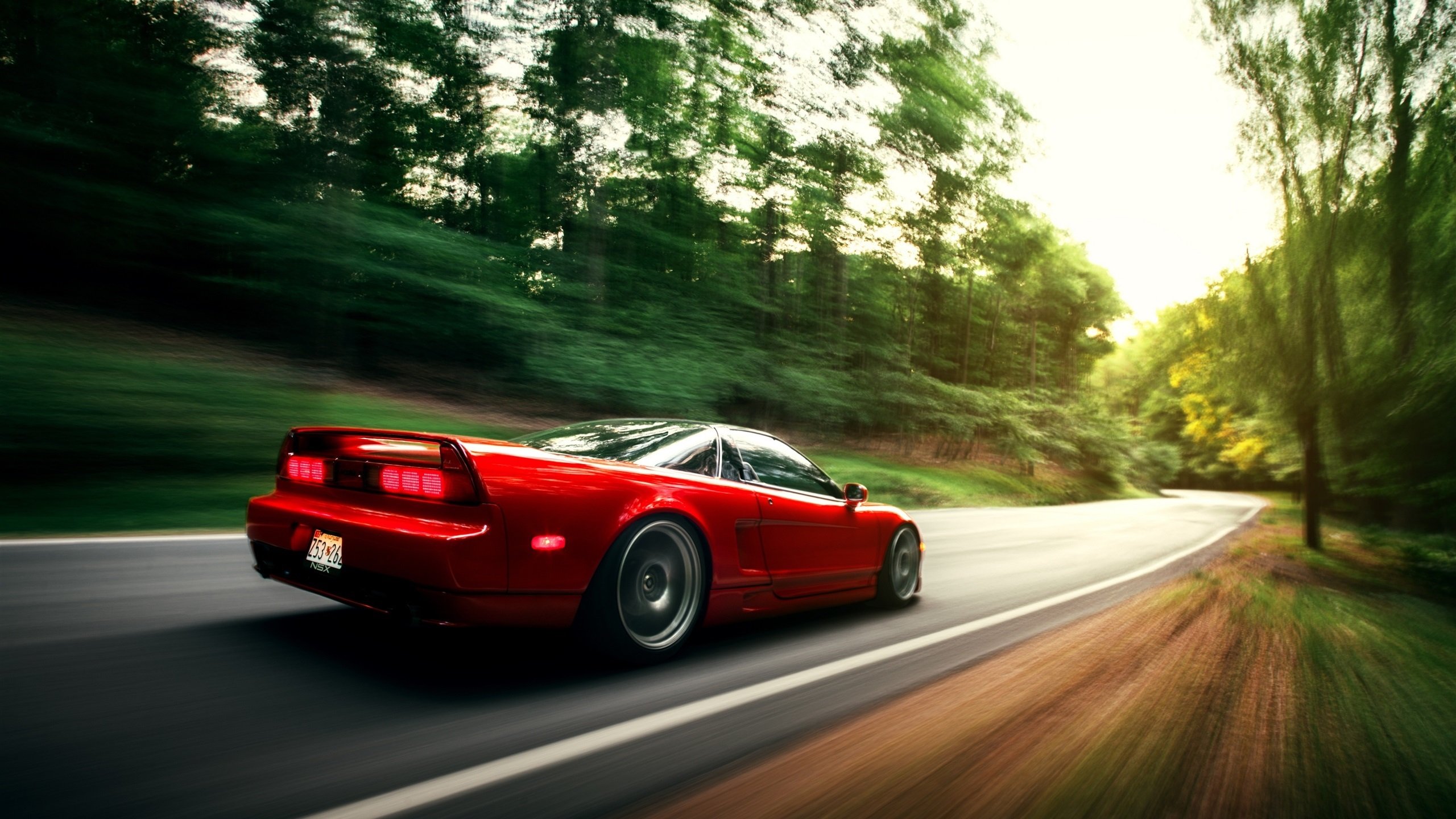 当红魔遇上雄鹰，一场虚构的友谊赛，与萨拉赫肩上真实的非洲足球版图