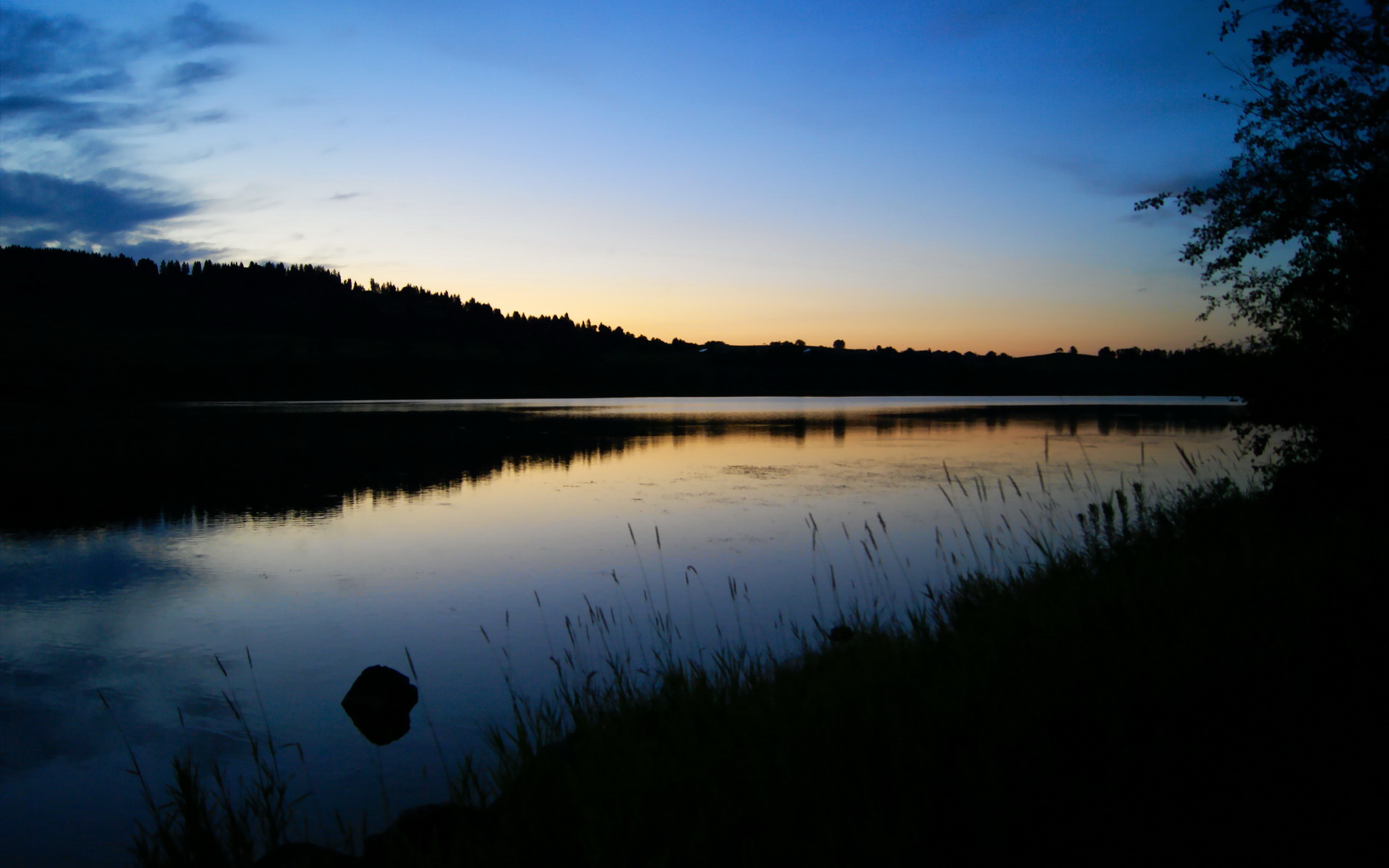 月亮，为F1街道赛之夜画上句号