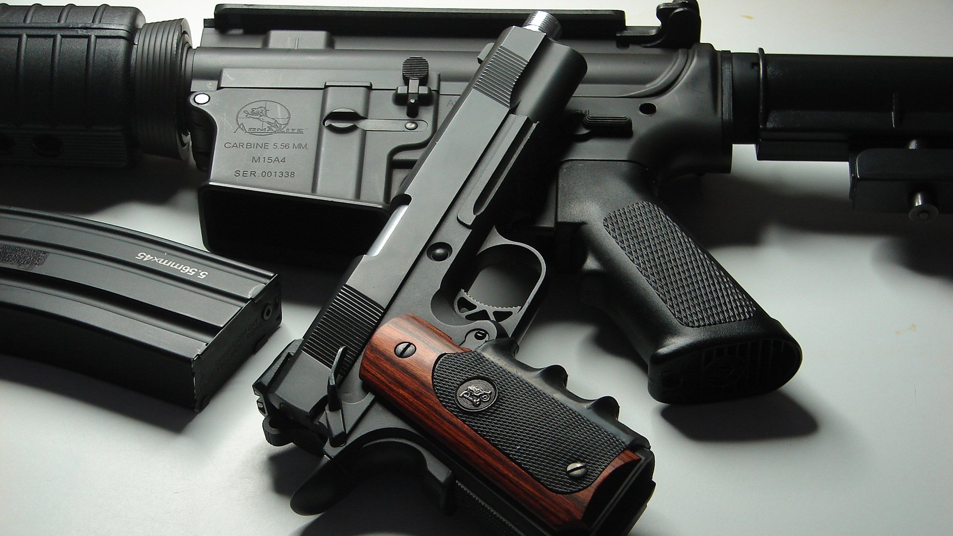 一记超远三分，戈麦斯如何用43分改写两支球队的命运