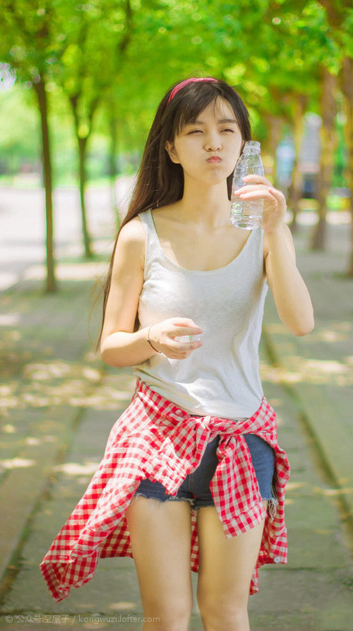 南美风暴席卷北欧童话,哥伦比亚的足球哲学如何碾碎芬兰神话