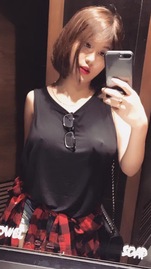 在德里大象的阴影下,瑞典冰霜森林如何用中场之弦,奏响阿方索·戴维斯的冰河世纪